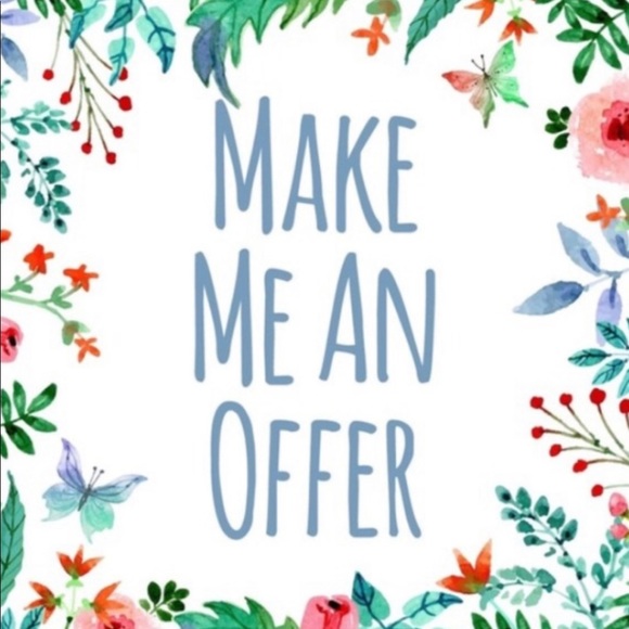 Lululemon, Nike, Under Armour, Adidas - Picture 2 of 5